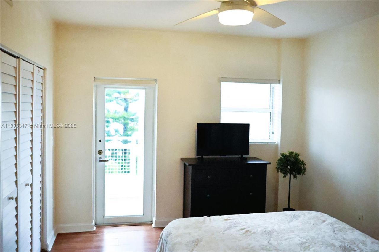 471 NE 25th St, Unit 602, Miami, FL 33137 Photo