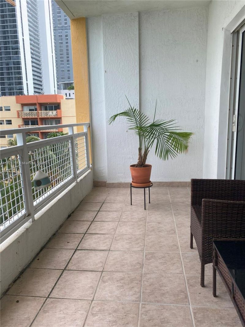 471 NE 25th St, Unit 602, Miami, FL 33137 Photo