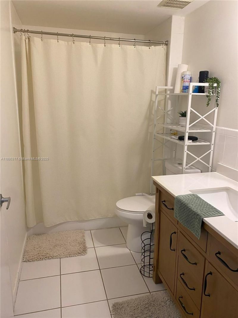 471 NE 25th St, Unit 602, Miami, FL 33137 Photo