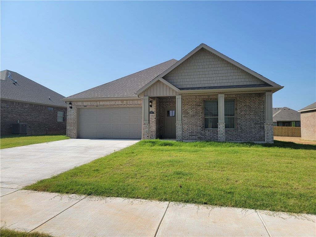 1041 Skyline Loop, Centerton, AR 72719 Main Photo
