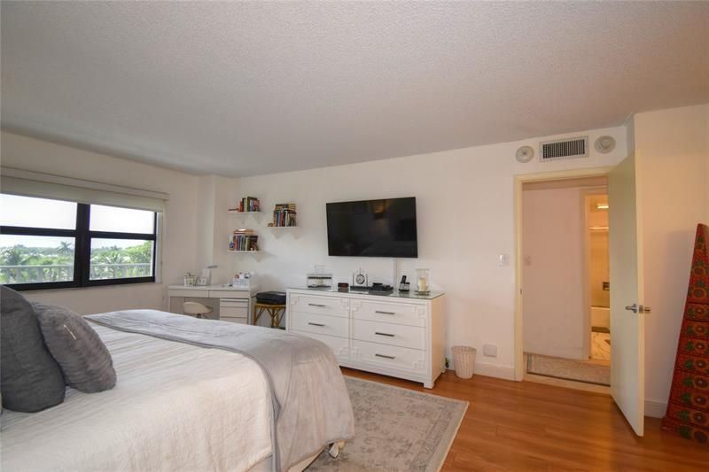 5100 N Ocean Boulevard, Unit 516, Lauderdale by the Sea, FL 33308 Photo