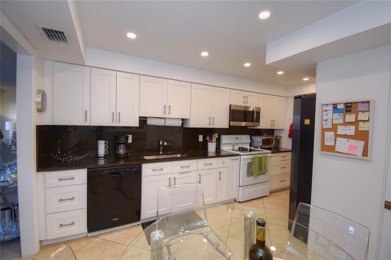 5100 N Ocean Boulevard, Unit 516, Lauderdale by the Sea, FL 33308 Photo