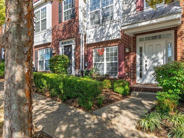 7407 Lords Chapel Dr , Nashville, TN 37211