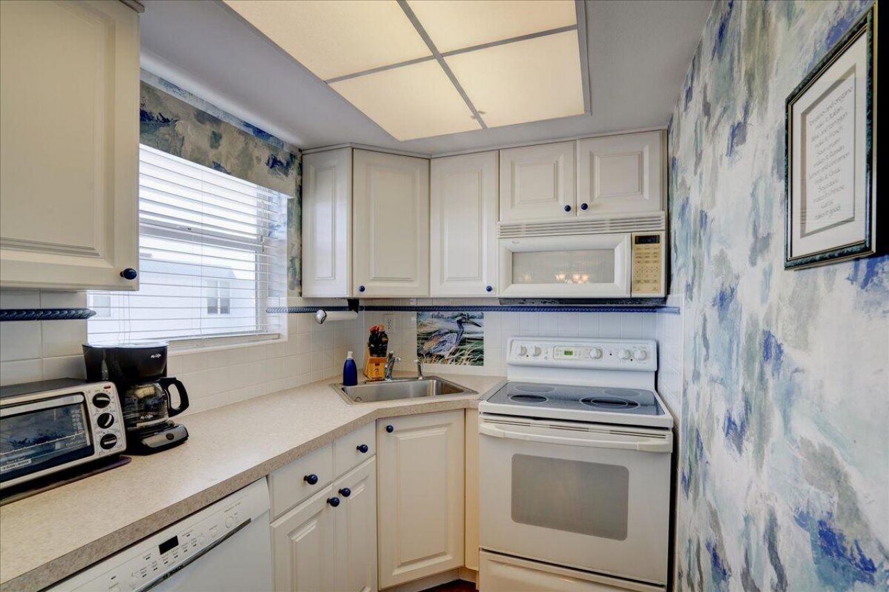 1820 New Palm Way, Unit 402, Boynton Beach, FL 33435 Photo