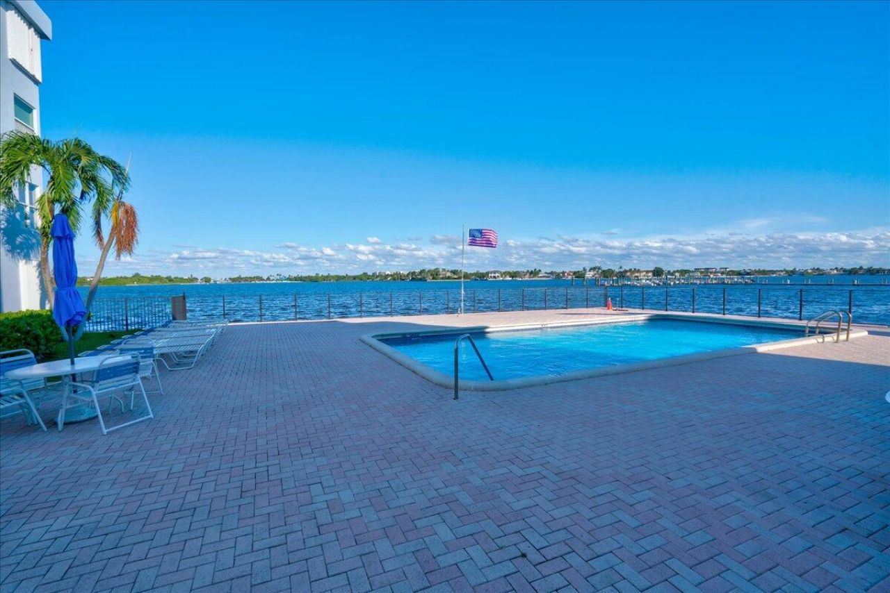 1820 New Palm Way, Unit 402, Boynton Beach, FL 33435 Photo