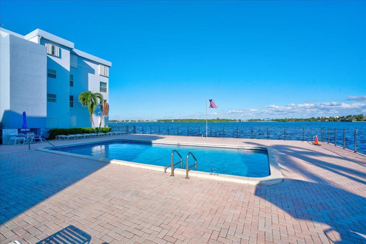 1820 New Palm Way, Unit 402, Boynton Beach, FL 33435 Photo