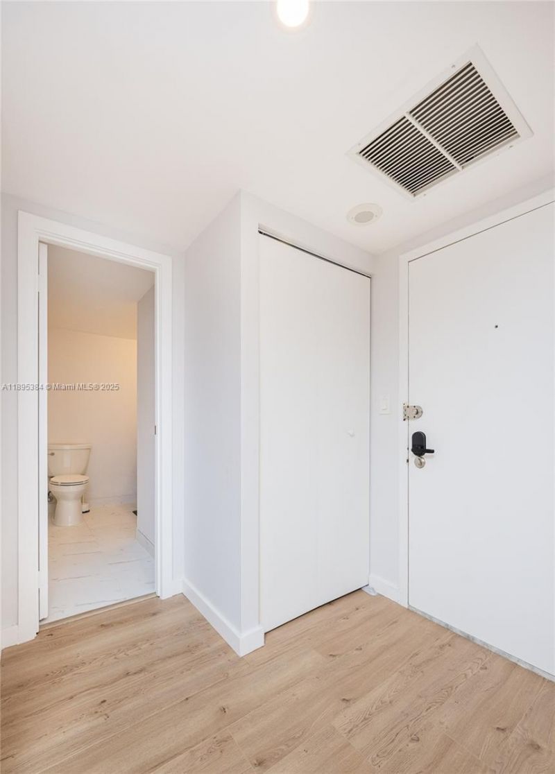 600 Three Islands Blvd, Unit 214, Hallandale Beach, FL 33009 Photo