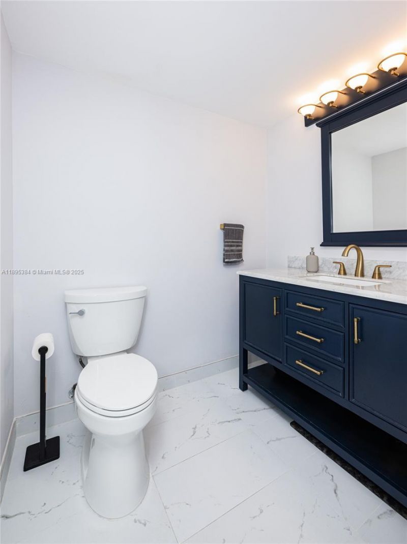 600 Three Islands Blvd, Unit 214, Hallandale Beach, FL 33009 Photo