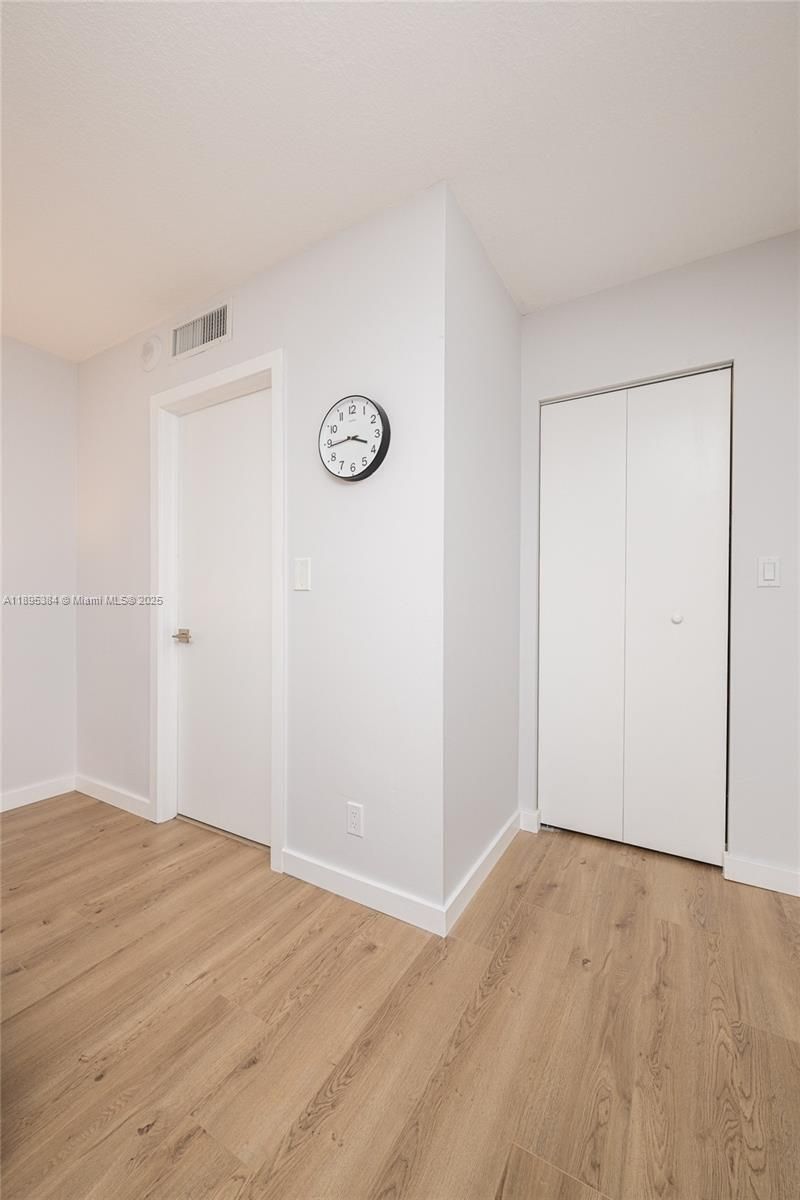 600 Three Islands Blvd, Unit 214, Hallandale Beach, FL 33009 Photo