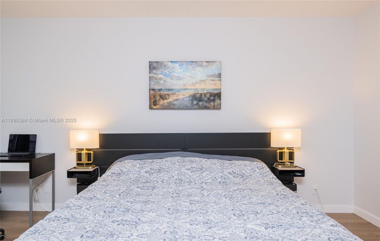 600 Three Islands Blvd, Unit 214, Hallandale Beach, FL 33009 Photo