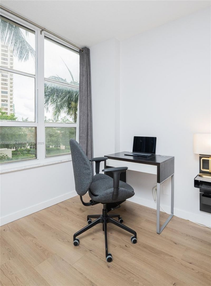 600 Three Islands Blvd, Unit 214, Hallandale Beach, FL 33009 Photo