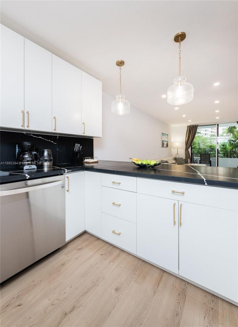 600 Three Islands Blvd, Unit 214, Hallandale Beach, FL 33009 Photo