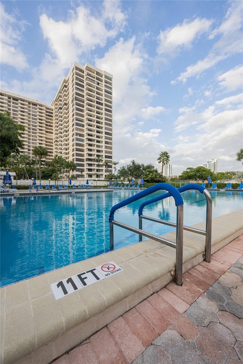600 Three Islands Blvd, Unit 214, Hallandale Beach, FL 33009 Photo