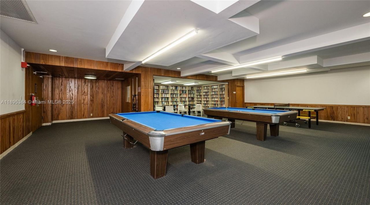 600 Three Islands Blvd, Unit 214, Hallandale Beach, FL 33009 Photo