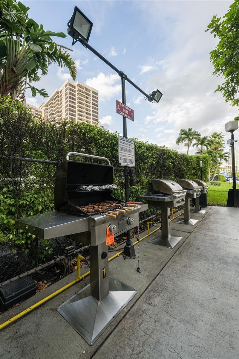 600 Three Islands Blvd, Unit 214, Hallandale Beach, FL 33009 Photo