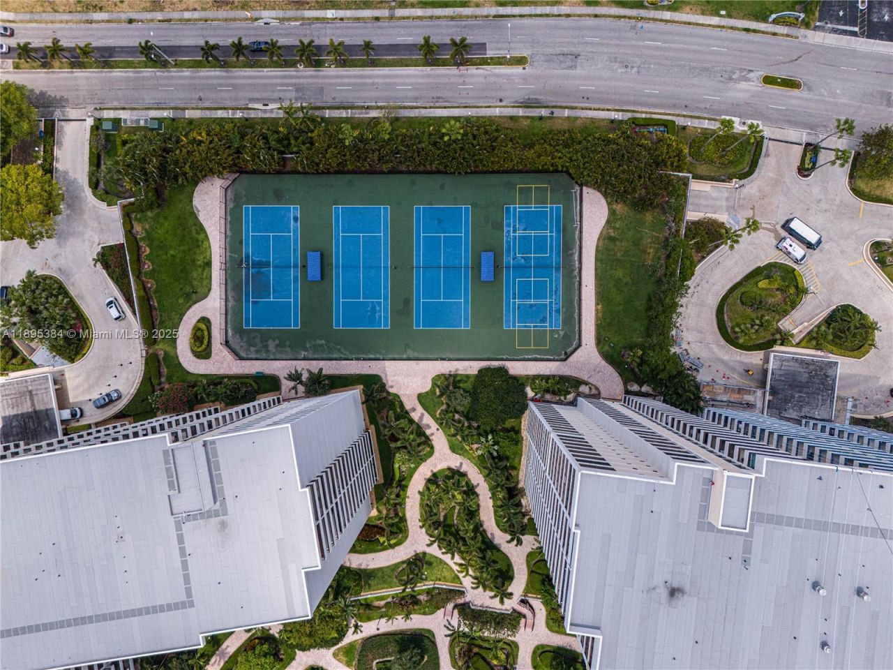 600 Three Islands Blvd, Unit 214, Hallandale Beach, FL 33009 Photo