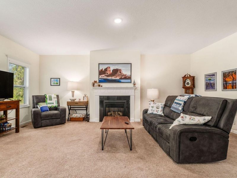 5 Thurber Road, Ashville, OH 43103 Photo 6