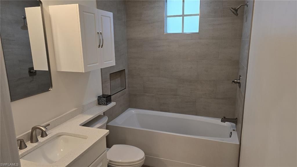 8524 Via Lungomare Cir, Estero, FL 33928 Photo