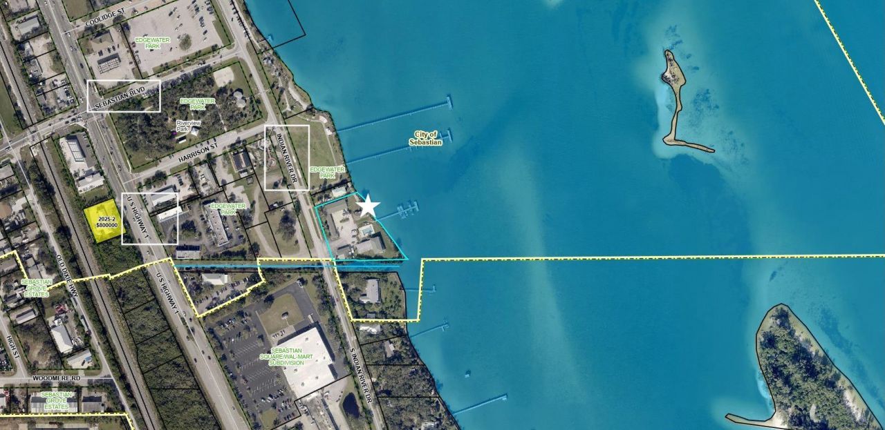 412 Indian River Drive, Sebastian, FL 32958 Photo