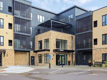 1948 W Wayzata Boulevard, Unit 308, Long Lake, MN 55356