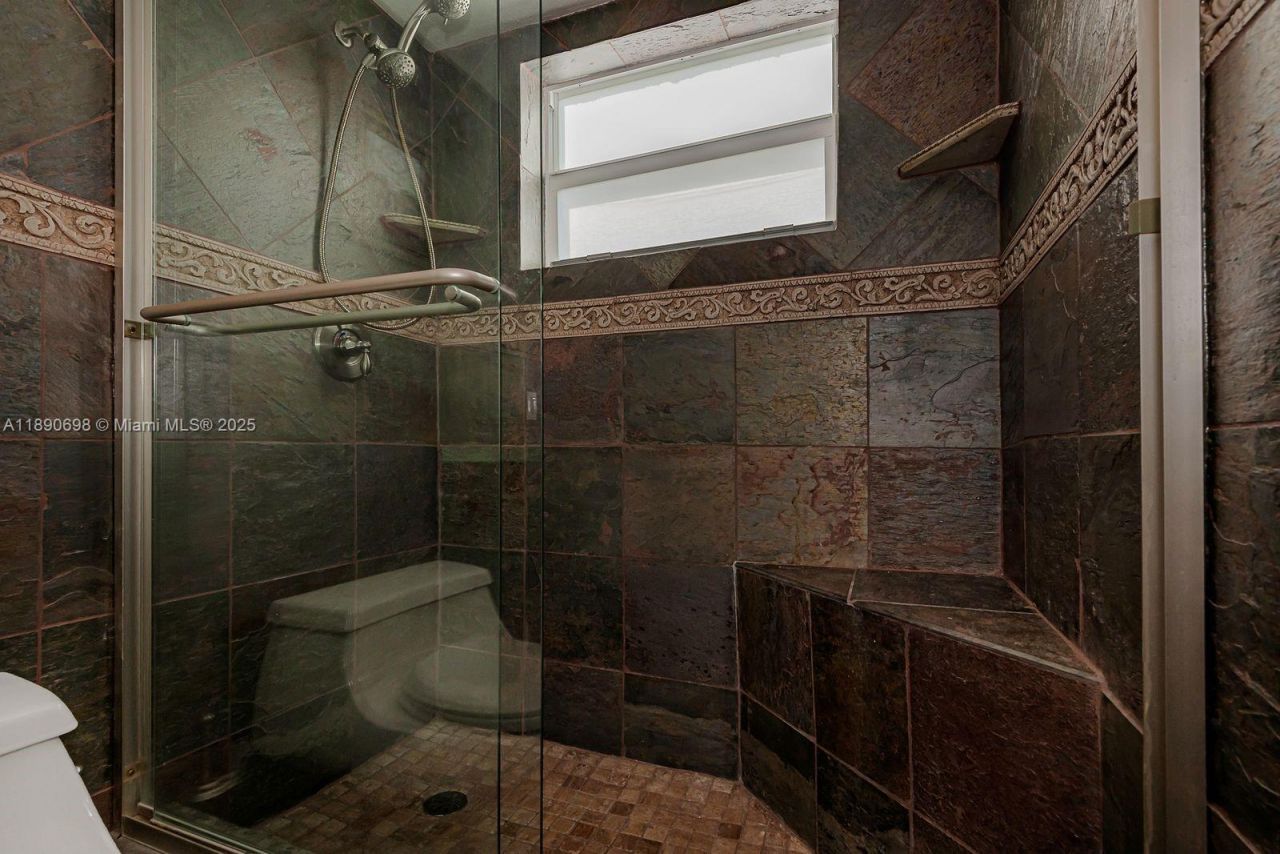 3990 NW 42nd Ave, Unit 302, Lauderdale Lakes, FL 33319 Photo