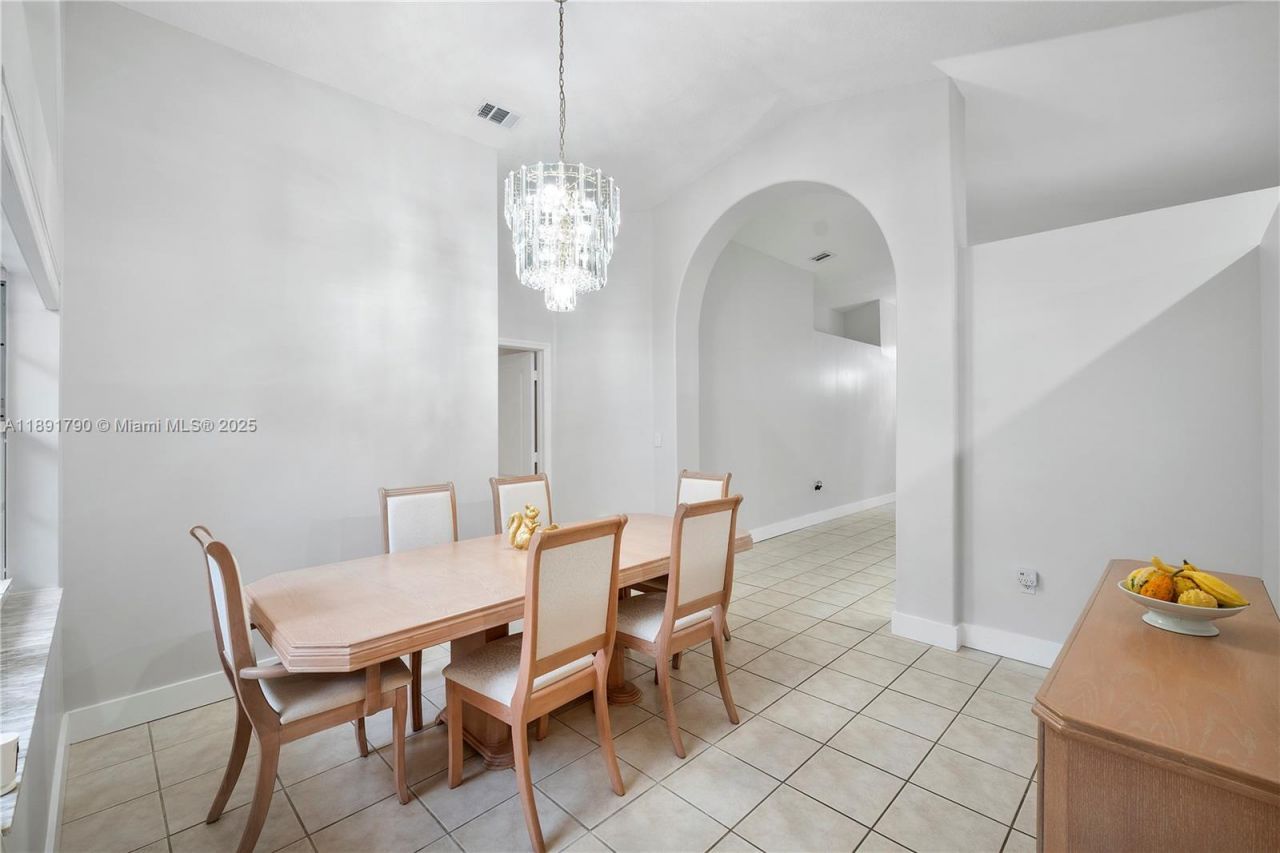 10350 SW 166th Ct, Miami, FL 33196 Photo