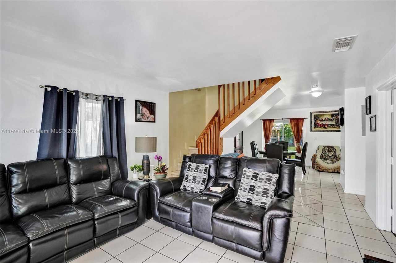 13780 SW 160th Ter, Miami, FL 33177 Photo