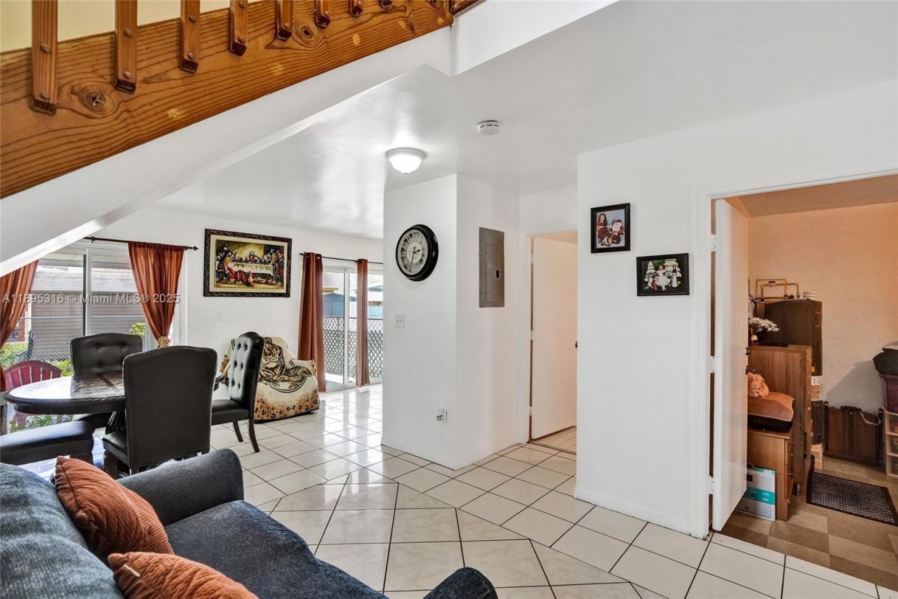 13780 SW 160th Ter, Miami, FL 33177 Photo