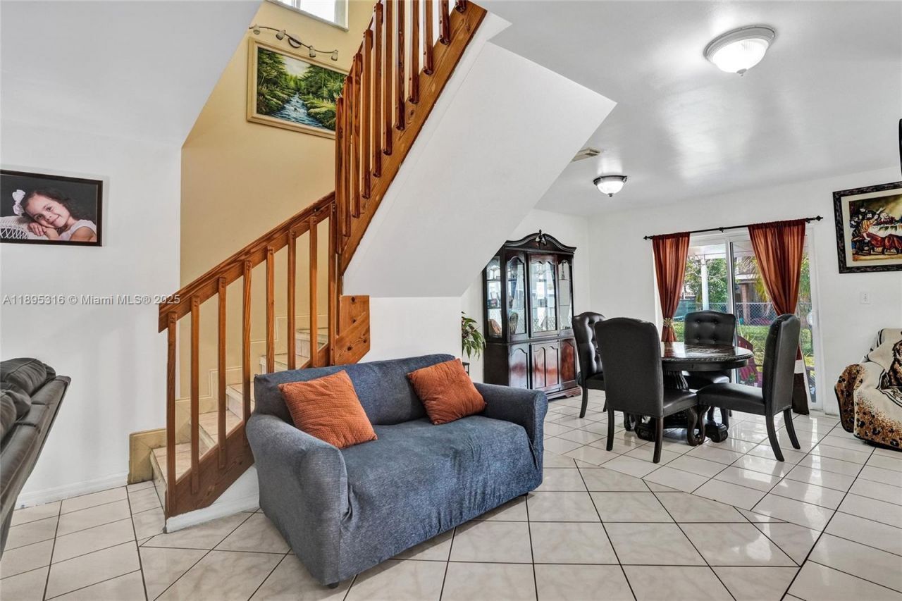 13780 SW 160th Ter, Miami, FL 33177 Photo