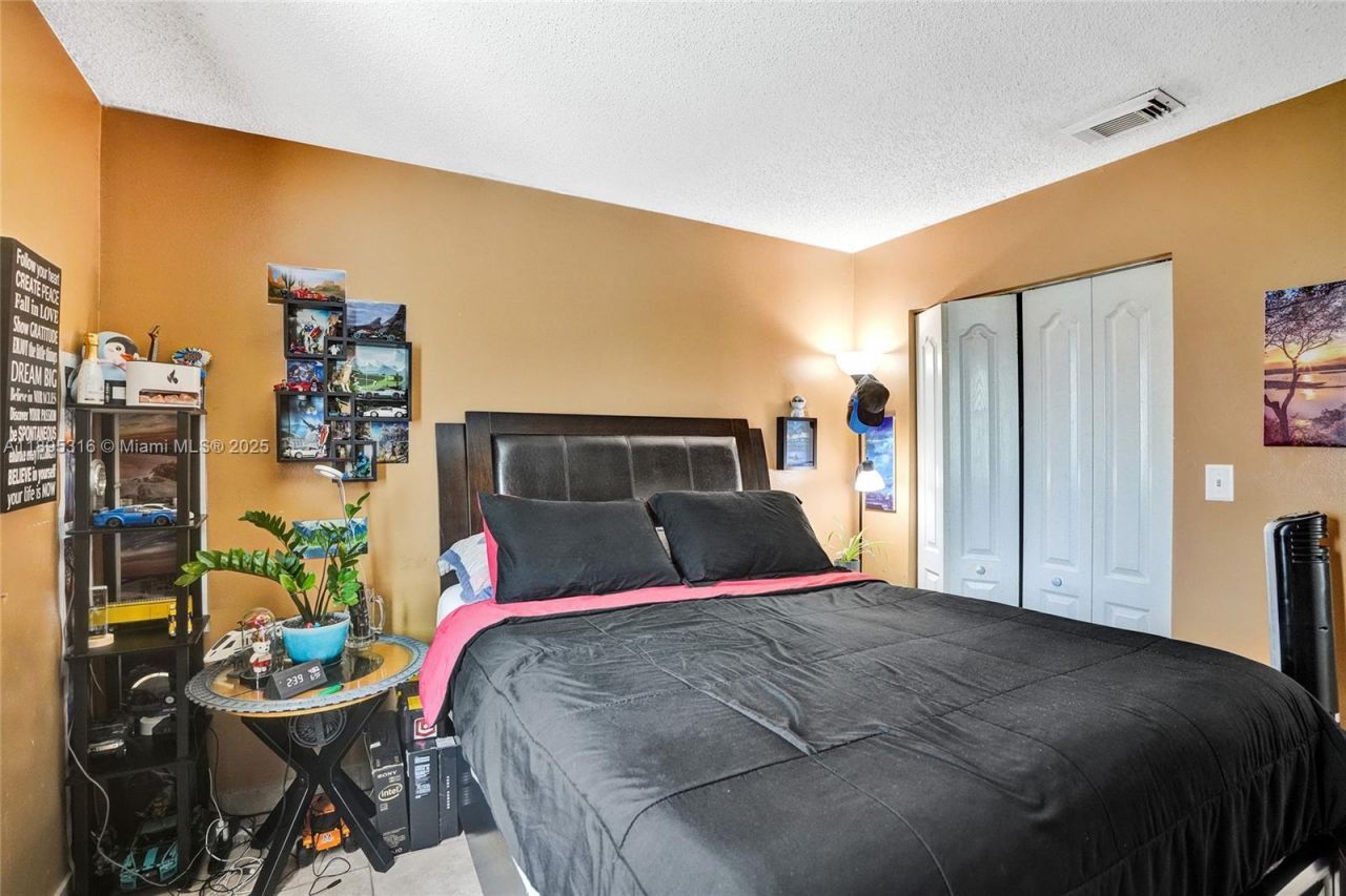 13780 SW 160th Ter, Miami, FL 33177 Photo