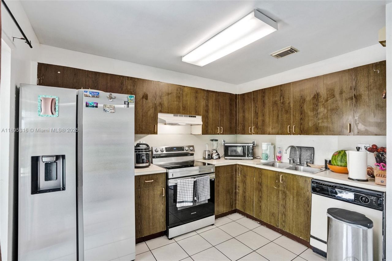 13780 SW 160th Ter, Miami, FL 33177 Photo