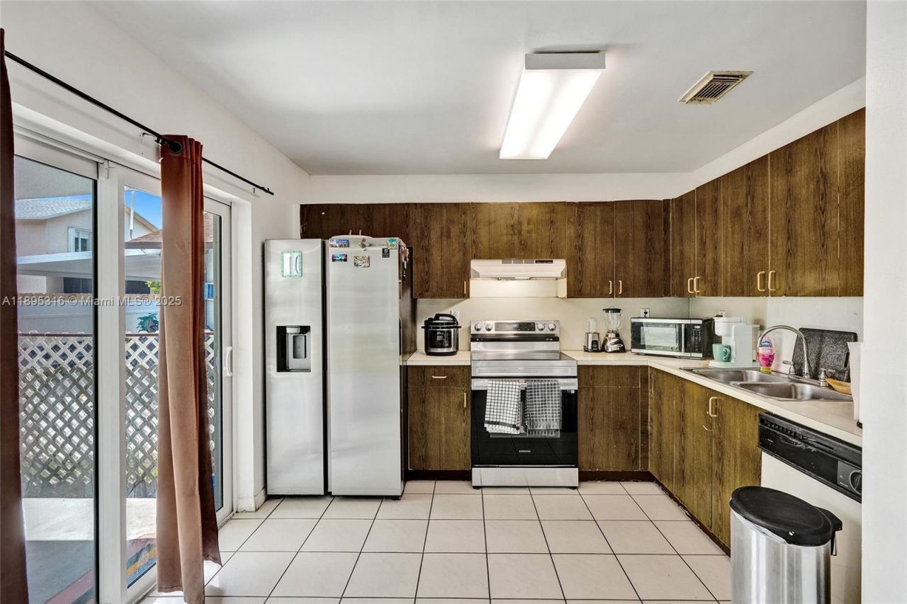 13780 SW 160th Ter, Miami, FL 33177 Photo