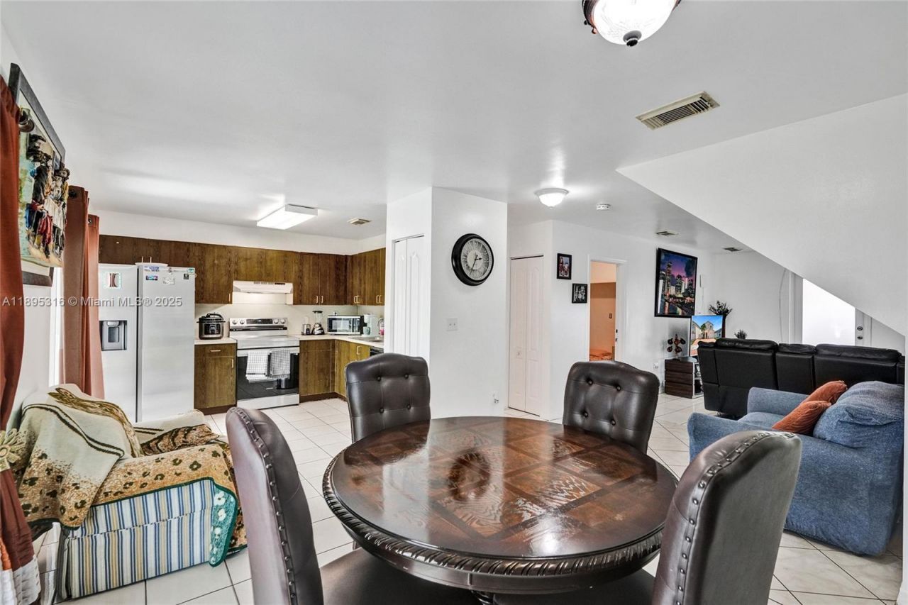 13780 SW 160th Ter, Miami, FL 33177 Photo