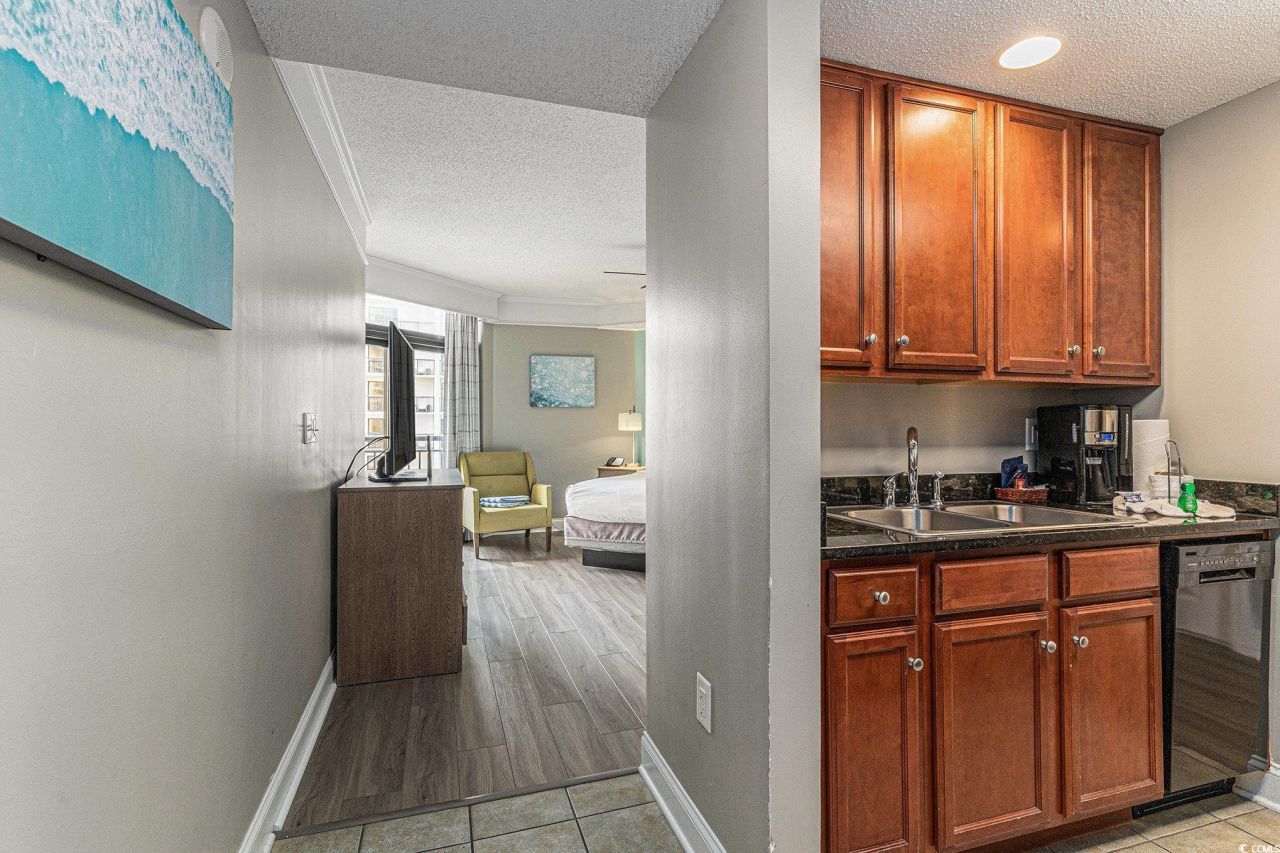 2600 N Ocean Blvd. Photo 7