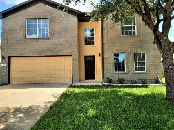 205 Rinehardt ST, Hutto, TX 78634