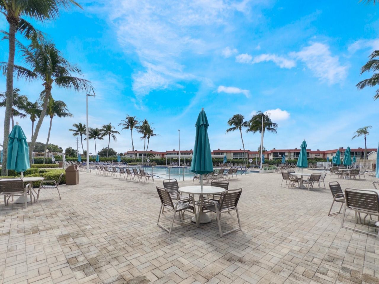 499 Saxony K, Delray Beach, FL 33446 Photo