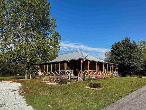 406 Cedar Avenue, Mountain View, AR 72560