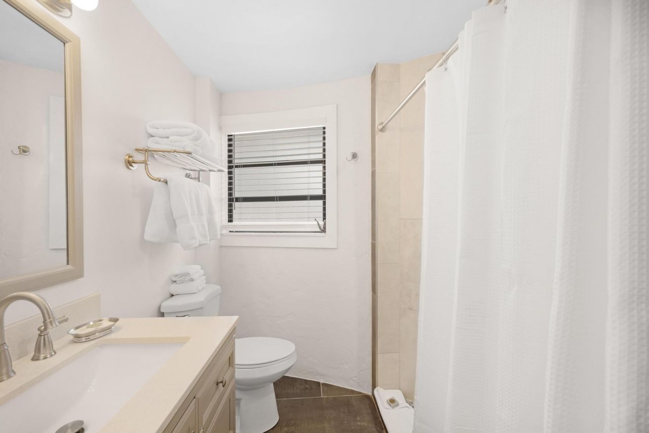 190 & 192 Harborview Drive, Tavernier, FL 33070 Photo