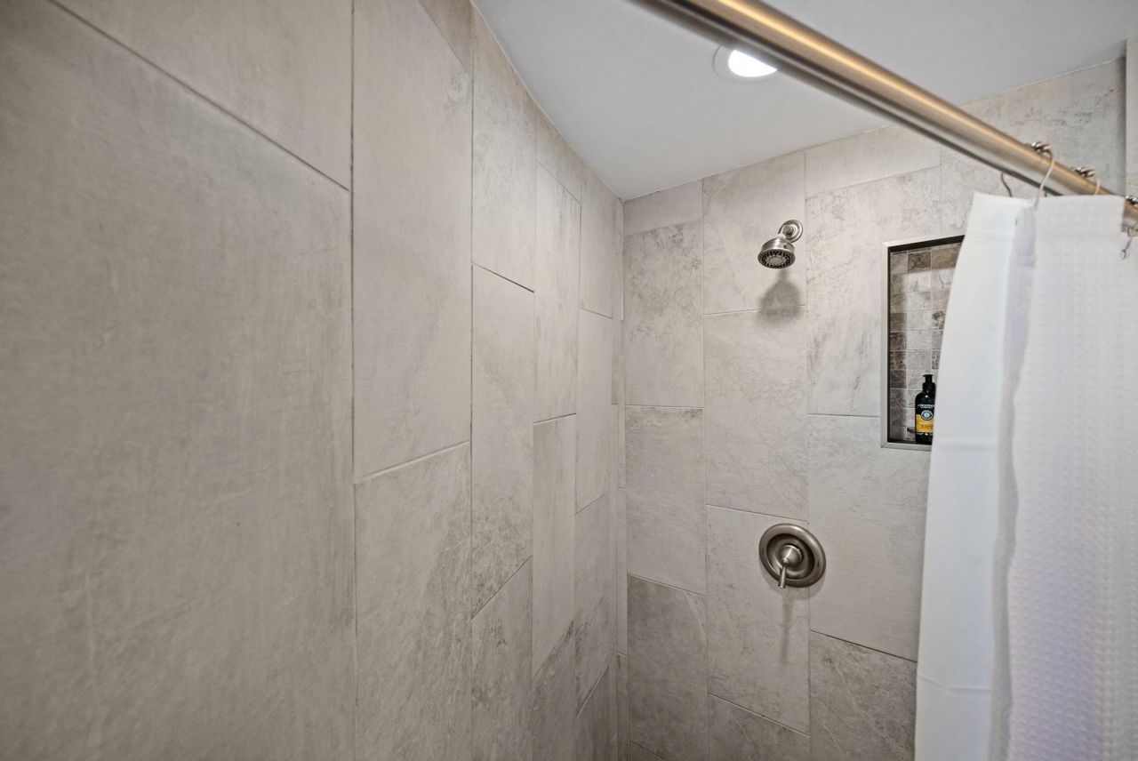 190 & 192 Harborview Drive, Tavernier, FL 33070 Photo