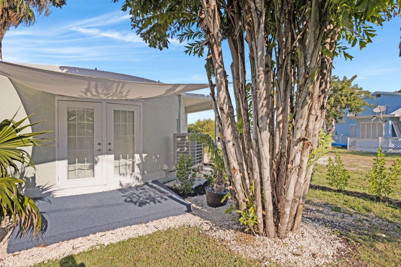 190 & 192 Harborview Drive, Tavernier, FL 33070 Photo