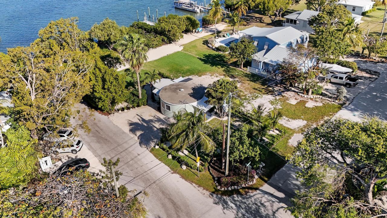 190 & 192 Harborview Drive, Tavernier, FL 33070 Photo