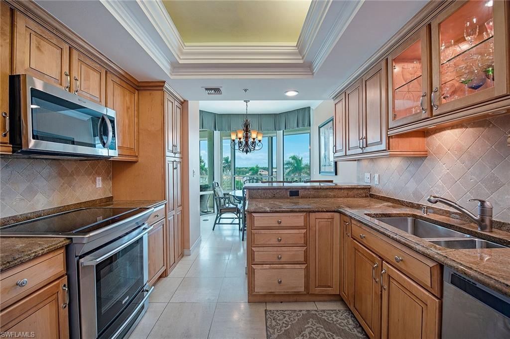 3971 Gulf Shore Blvd N, Unit 505, Naples, FL 34103 Photo