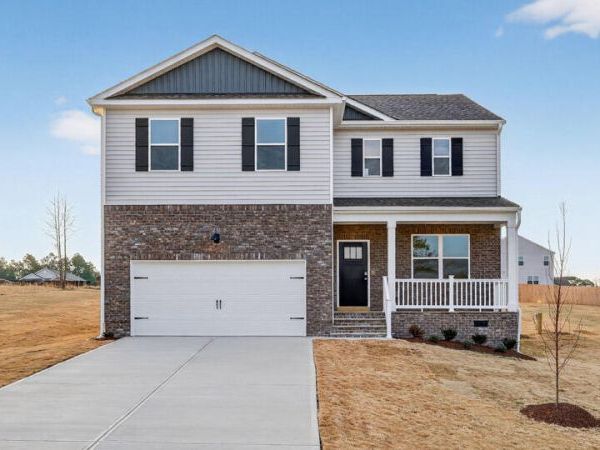 78 Charlies Bend Way, Spring Lake, NC 28390