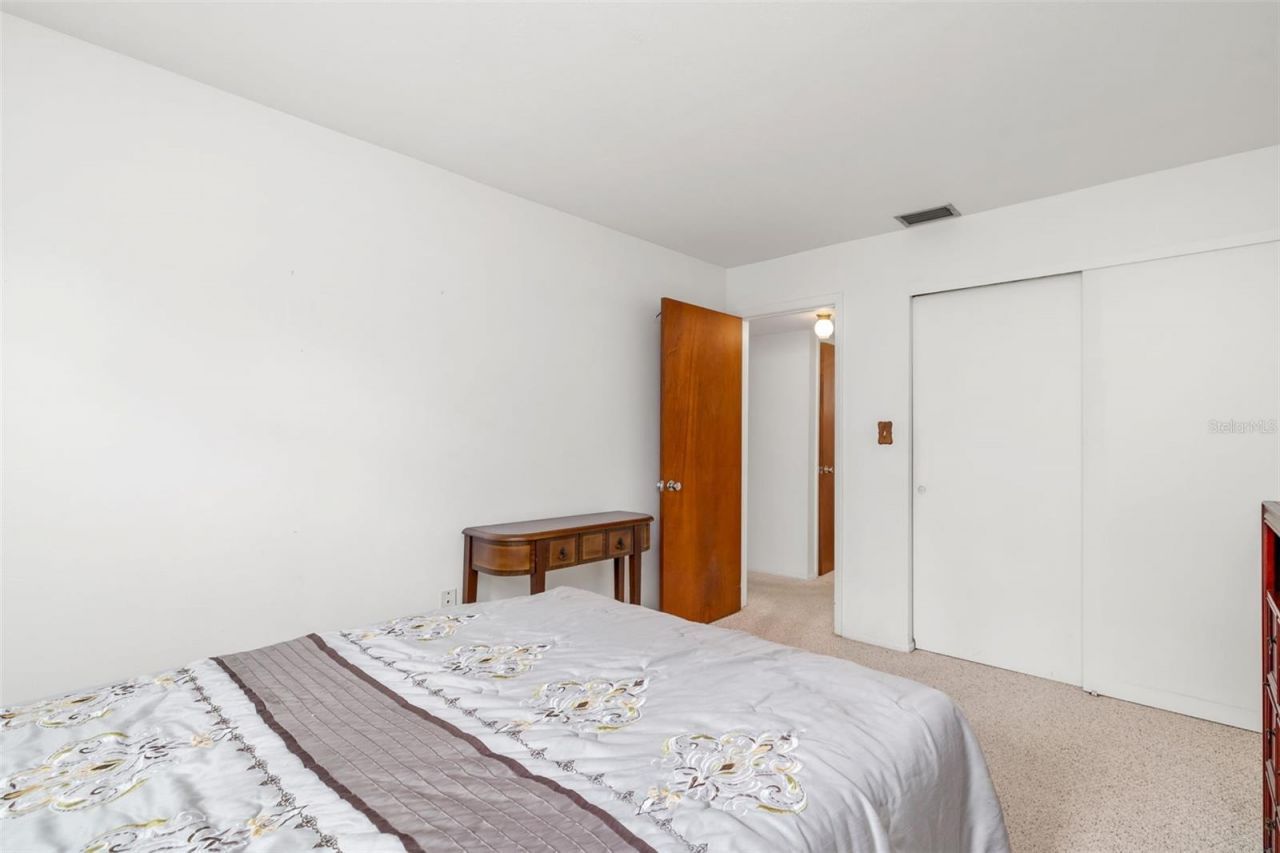 2053 Canal Drive, Unit L-3, Bradenton, FL 34207 Photo