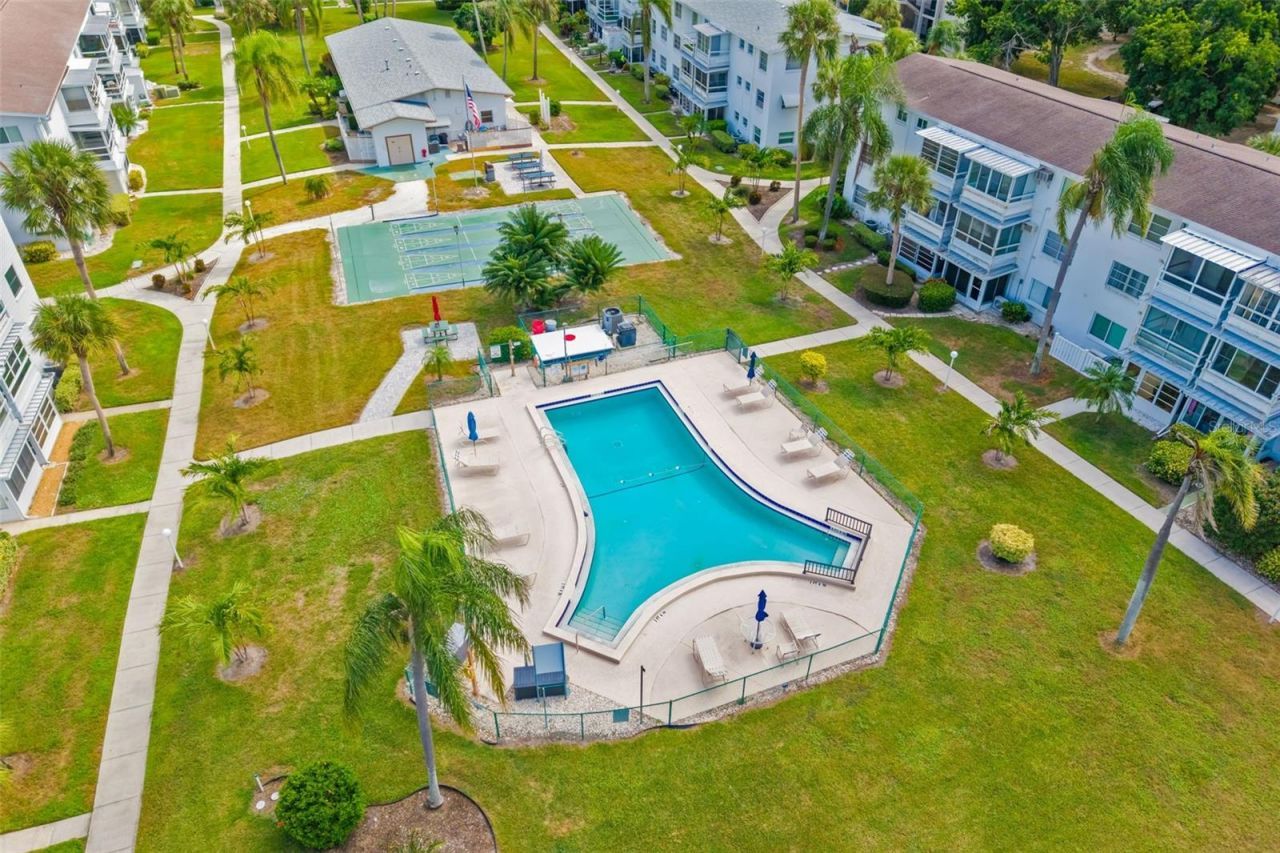 2053 Canal Drive, Unit L-3, Bradenton, FL 34207 Photo