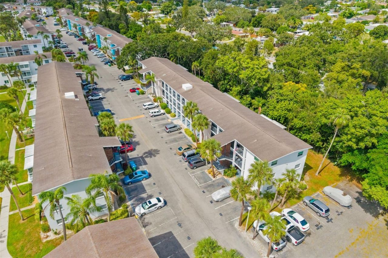 2053 Canal Drive, Unit L-3, Bradenton, FL 34207 Photo