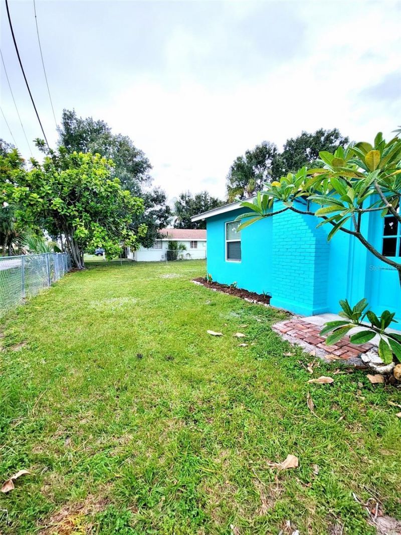 322 34th Street W, Bradenton, FL 34205 Photo