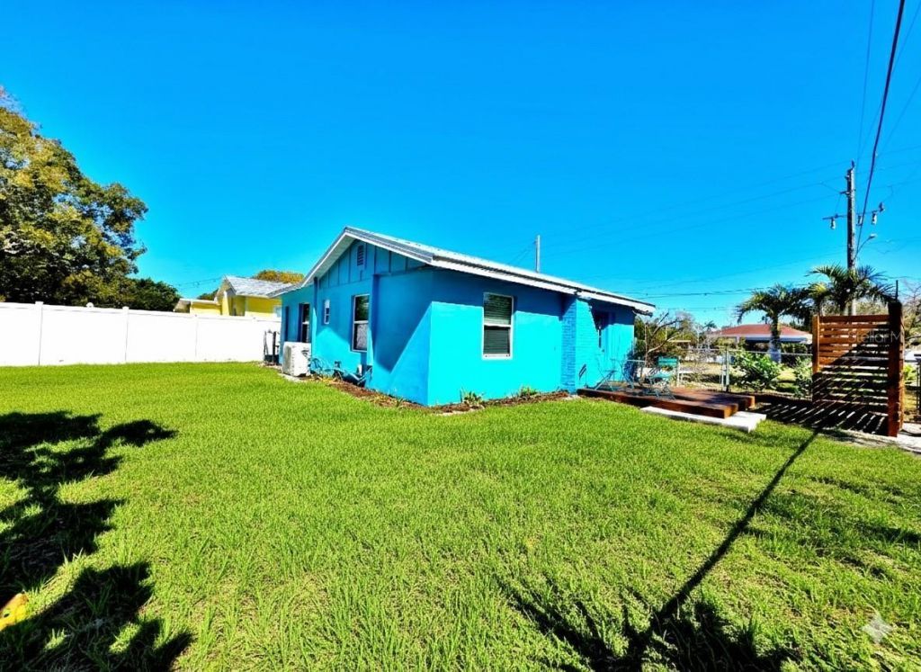 322 34th Street W, Bradenton, FL 34205 Photo