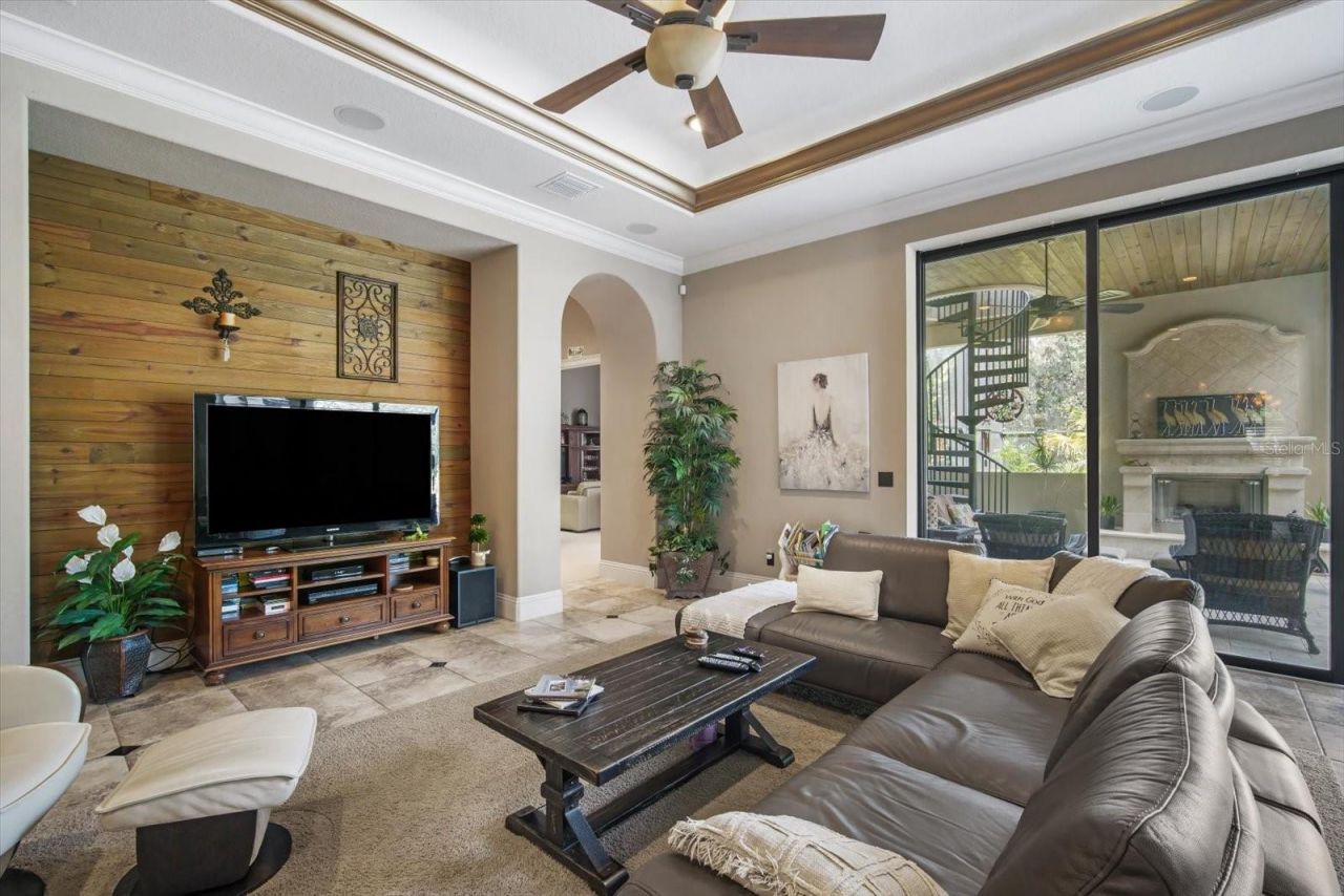 16220 Ternglade Drive, Lithia, FL 33547 Photo