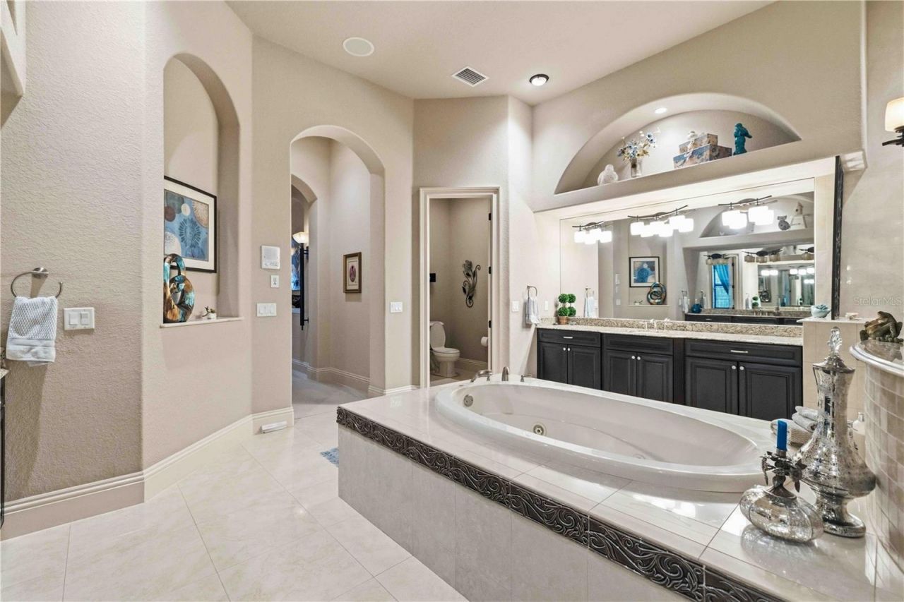 16220 Ternglade Drive, Lithia, FL 33547 Photo